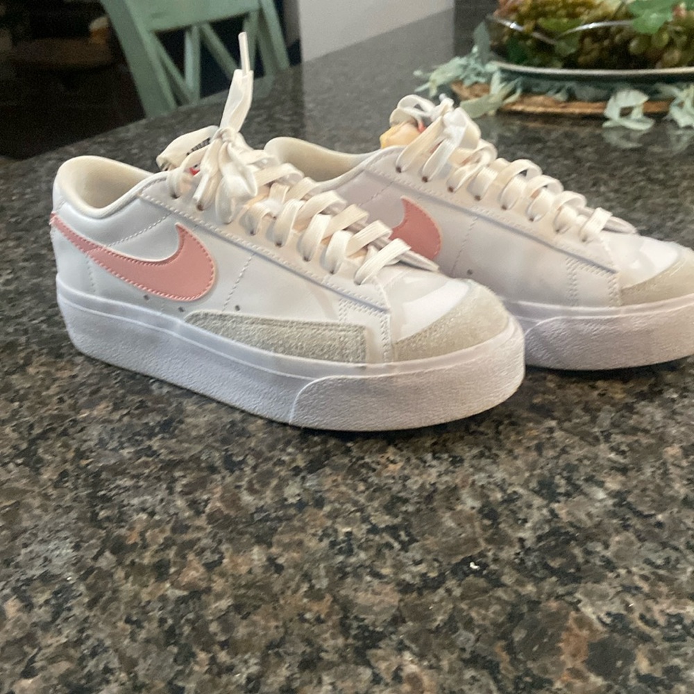 Nike pink white shoes